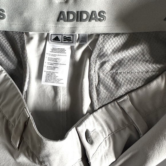 NEW! ADIDAS Men’s Golf Shorts Size 34 - Picture 3 of 5